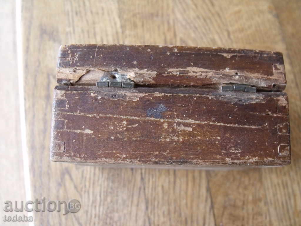 WOODEN BOX - 5 WOODEN BOX - 5