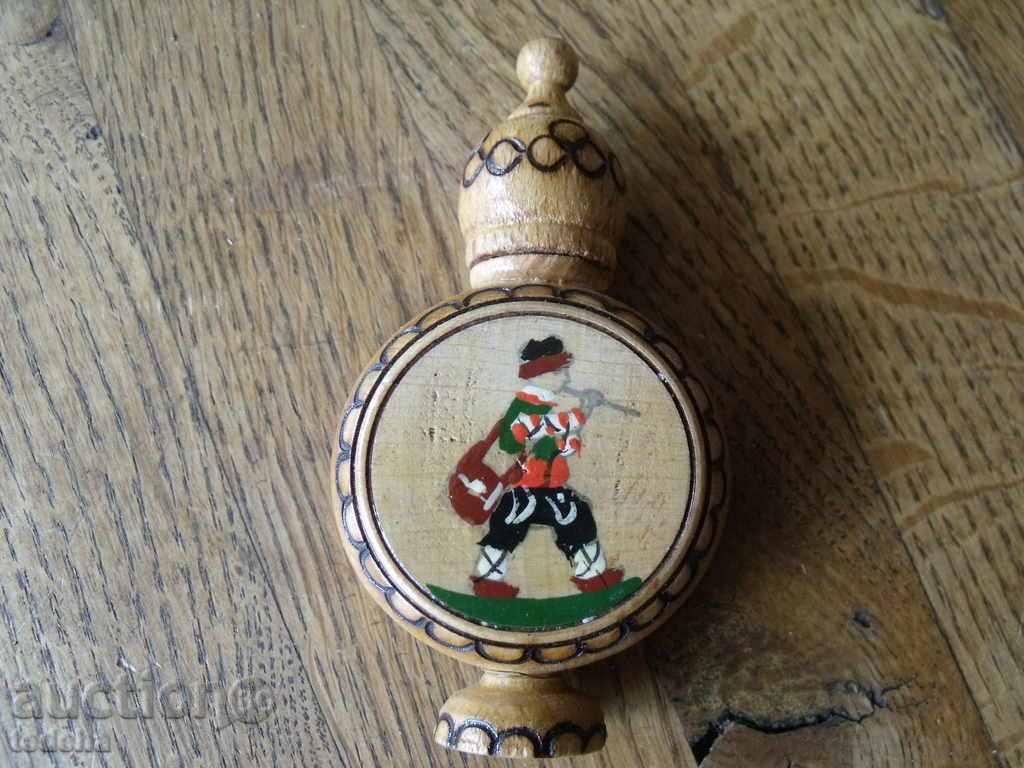 ДЪРВЕН МУСКАЛ с цена 5.00 лв. | € 2.56 ДЪРВЕН МУСКАЛ с цена 5.00 лв. | € 2.56