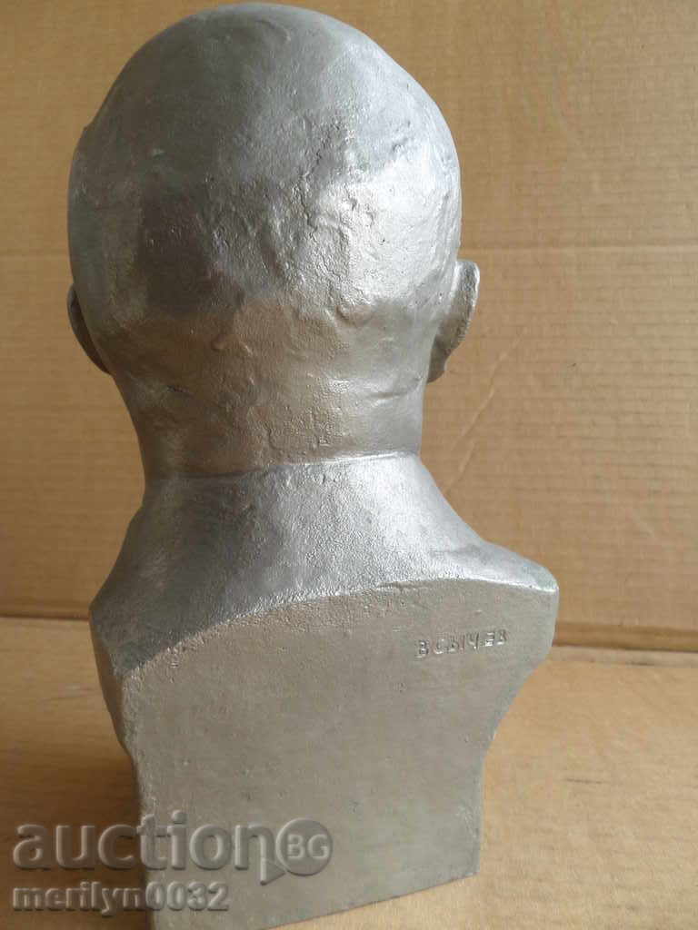 Aluminum bust of Lenin, figure, plastic, statuette - 5 Aluminum bust of Lenin, figure, plastic, statuette - 5