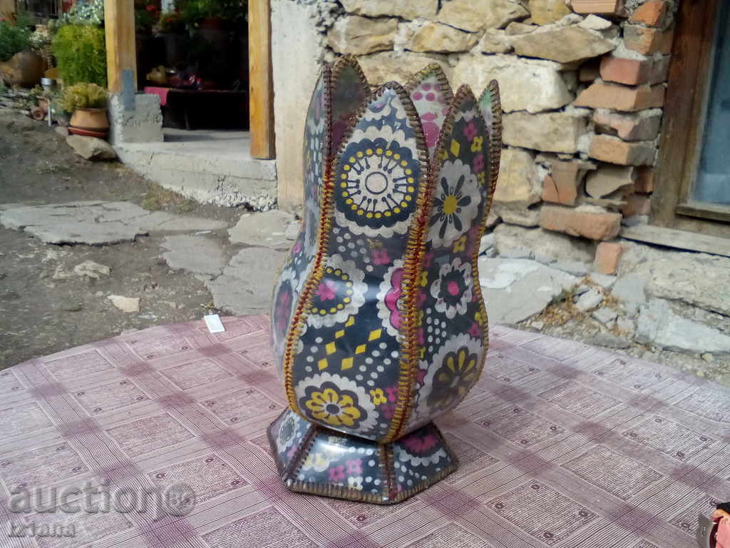 δερμάτινα βάζο με τιμή 10.00 BGN | € 5.11 δερμάτινα βάζο με τιμή 10.00 BGN | € 5.11