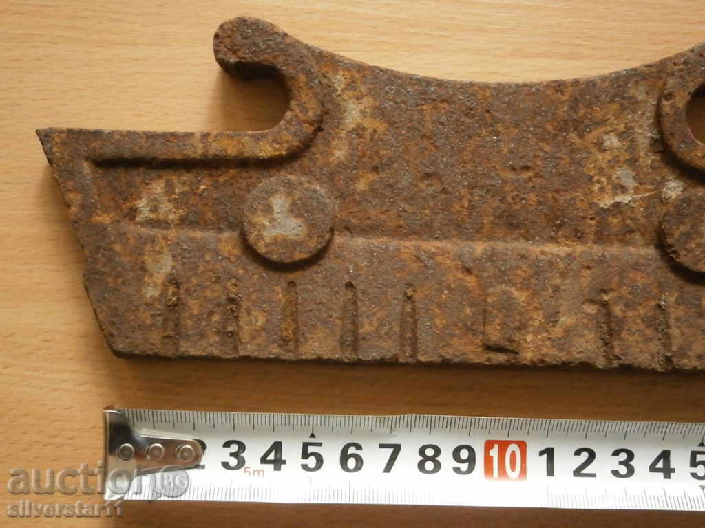 cast iron part detail of an ancient fireplace with price 21.00 BGN | € 10.74 cast iron part detail of an ancient fireplace with price 21.00 BGN | € 10.74