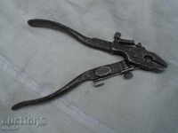 UNIQUE OLD CHAPRAZ PLIERS