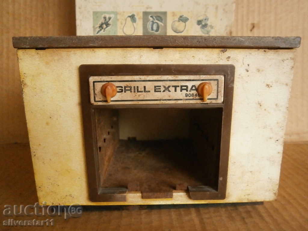 an old sheet metal toy lot with price 15.00 BGN | € 7.67 an old sheet metal toy lot with price 15.00 BGN | € 7.67