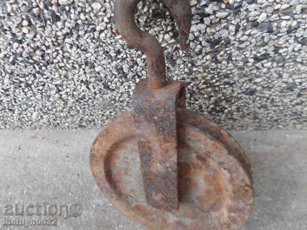 Old forged roller polystyrene wrought iron - 7 Old forged roller polystyrene wrought iron - 7