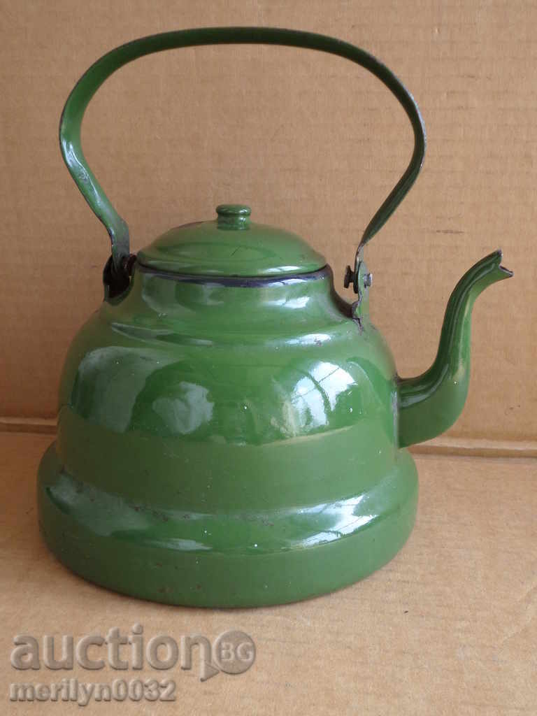 Enamelled teapot kettle, enamel container, USSR with price 43.00 BGN | € 21.99 Enamelled teapot kettle, enamel container, USSR with price 43.00 BGN | € 21.99