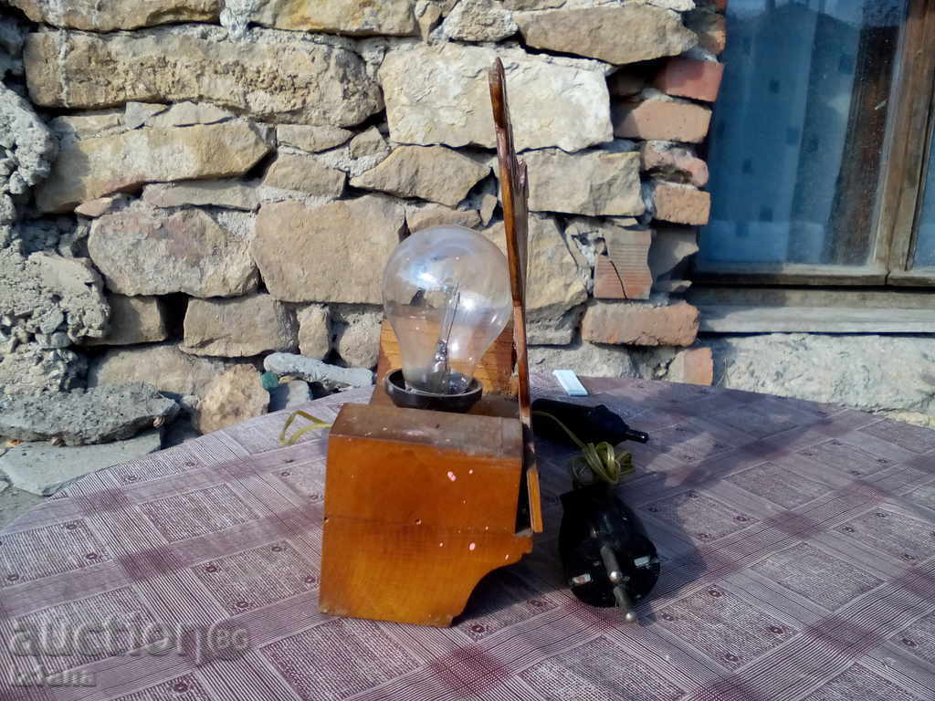 Night lamp with price 30.00 BGN | € 15.34 Night lamp with price 30.00 BGN | € 15.34