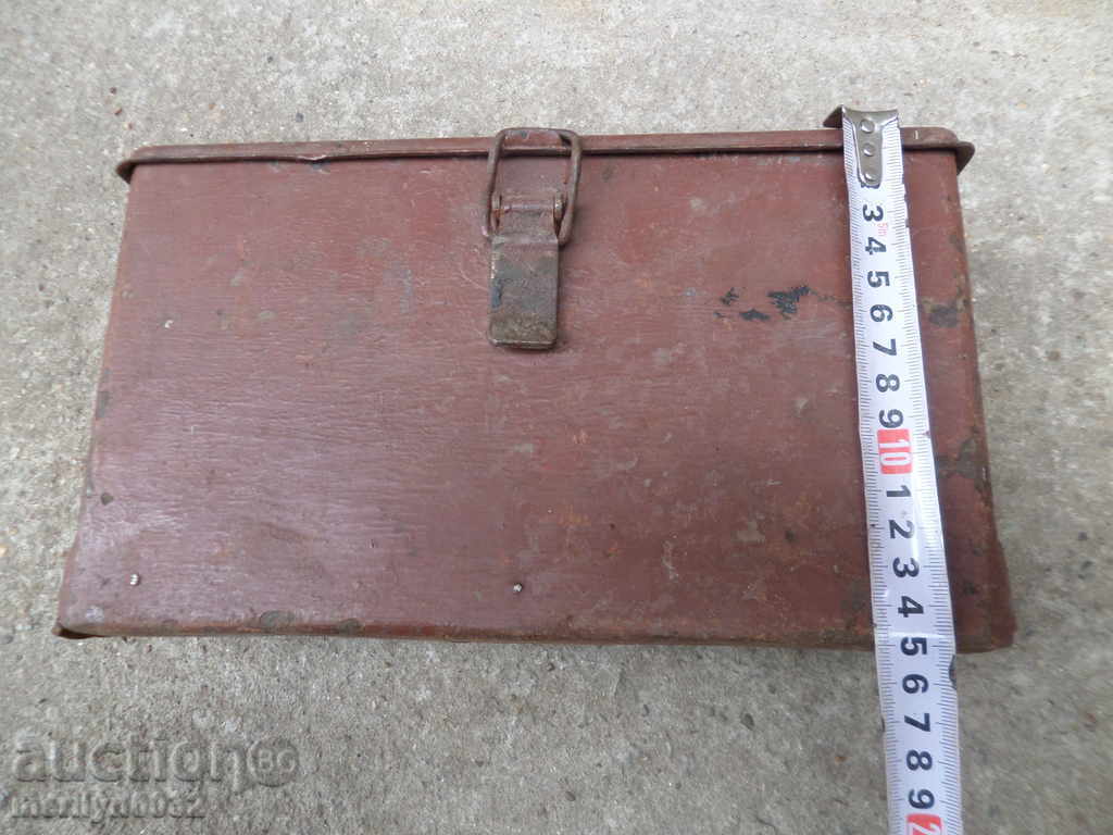 κουτί μεταλλικό κουτί Στρατού Β 'Παγκοσμίου Πολέμου με τιμή 42.00 BGN | € 21.47