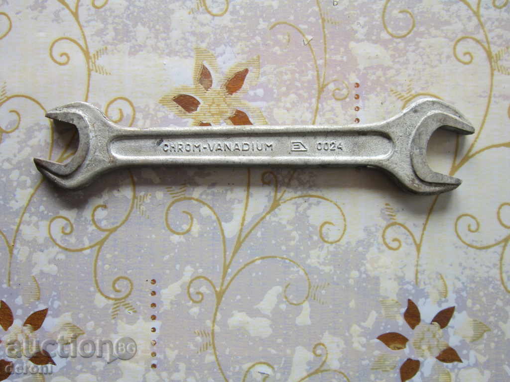 Delivery of Mark Wrenches Markings