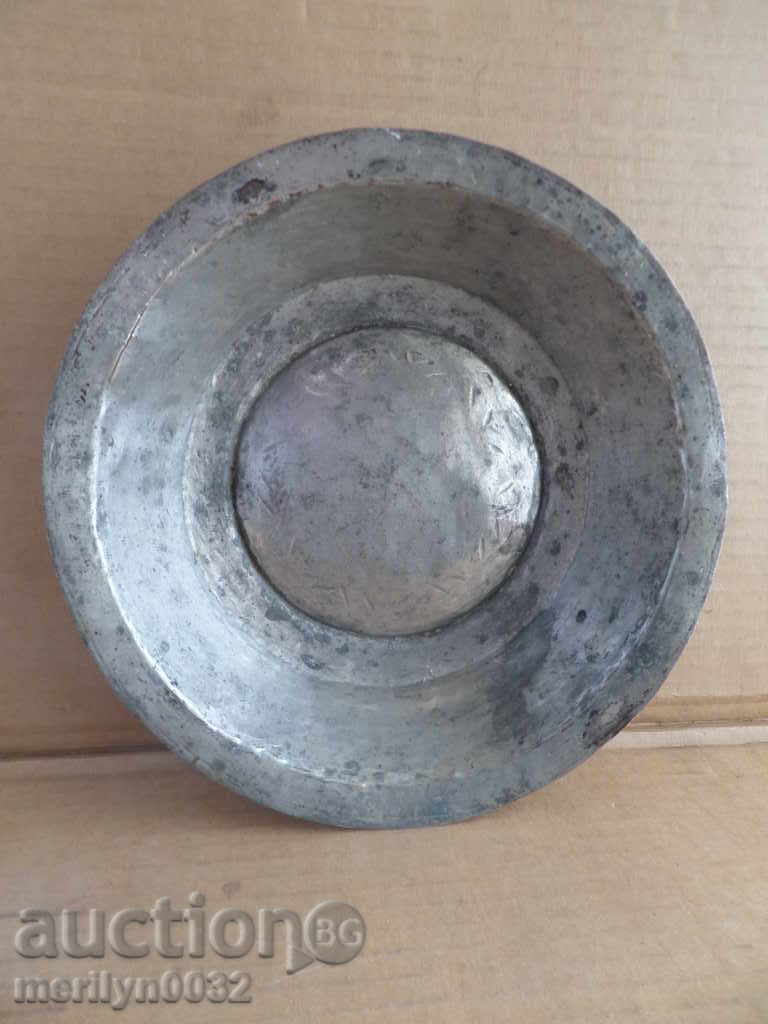 Ancient tin tin, saucer, bowl, tass, copper pot, baker with price 38.00 BGN | € 19.43 Ancient tin tin, saucer, bowl, tass, copper pot, baker with price 38.00 BGN | € 19.43