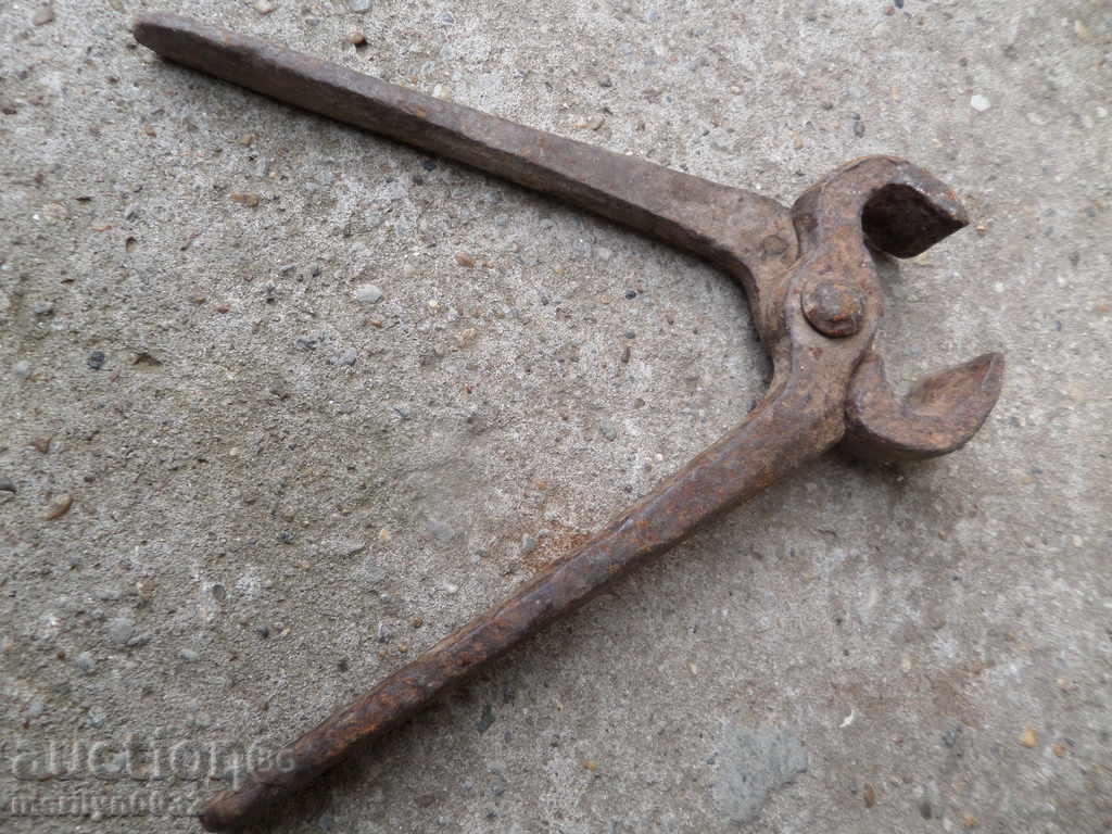 Old pliers, wrought iron, wrought iron, - 7