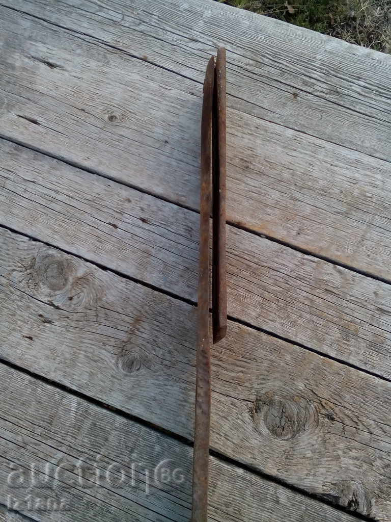 Delivery of Guillotine, scissors Delivery of Guillotine, scissors