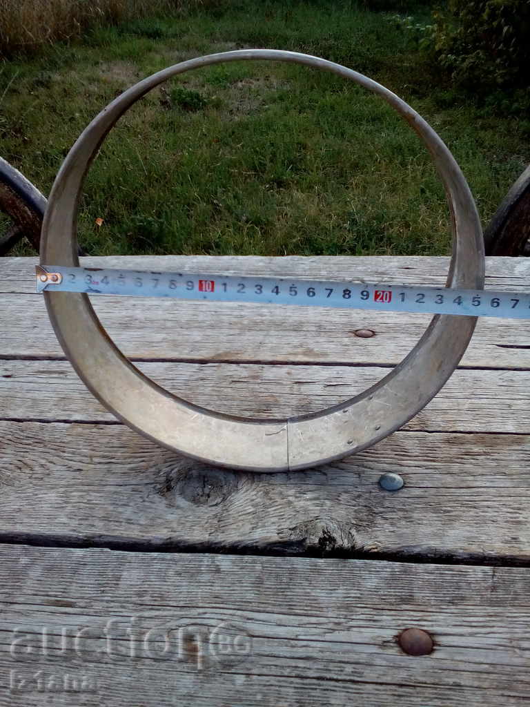 Delivery of Aluminum form for cake