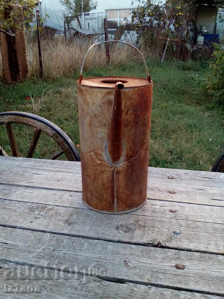 μέταλλο ποτιστήρι με τιμή 15.00 BGN | € 7.67 μέταλλο ποτιστήρι με τιμή 15.00 BGN | € 7.67