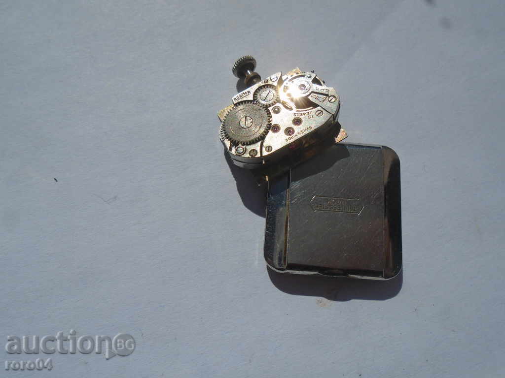 Delivery of Vintage Ladies ROAMER 15 jewels