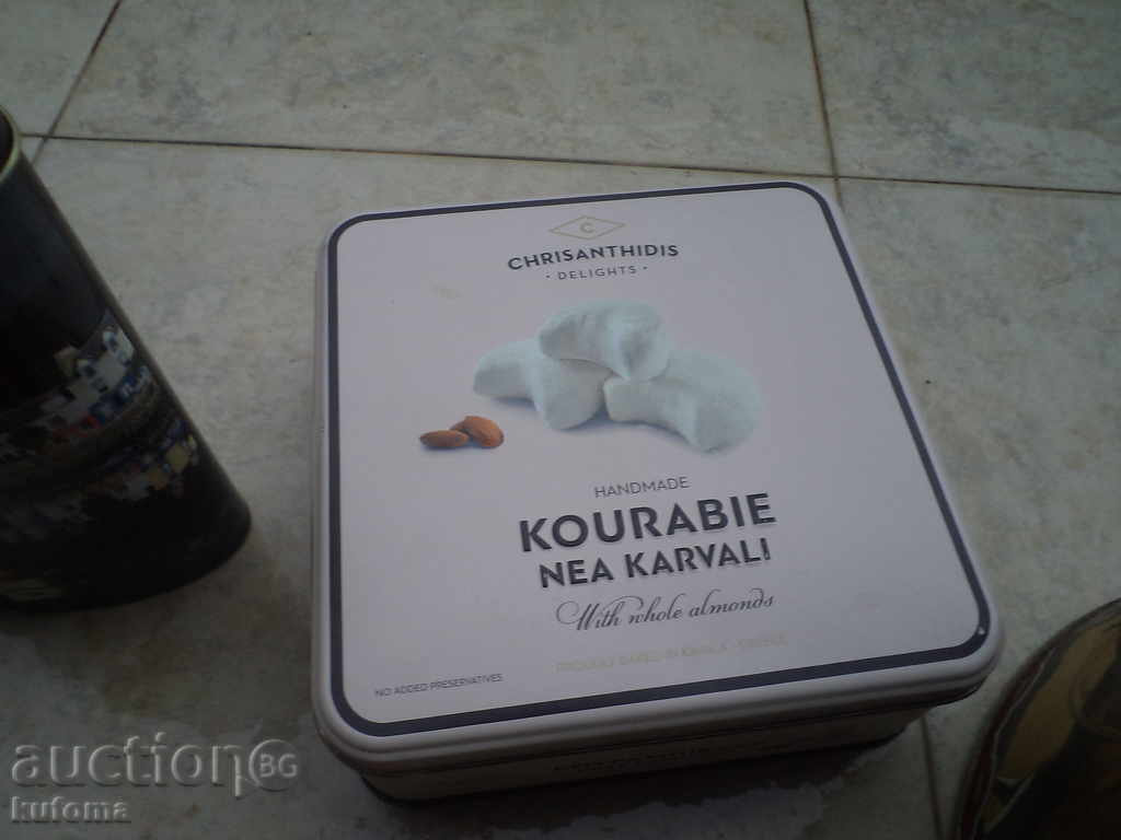 Delivery of 5 metal boxes Delivery of 5 metal boxes