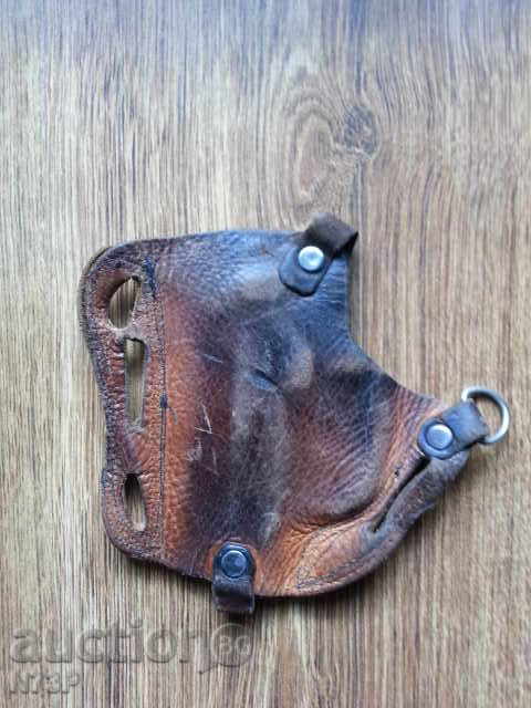 КОБУР ЗА ПИСТОЛЕТ. с цена 5.00 лв. | € 2.56 КОБУР ЗА ПИСТОЛЕТ. с цена 5.00 лв. | € 2.56