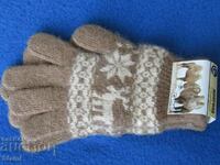 Машинно плетени детски ръкавици от вълна камила с пет пръста