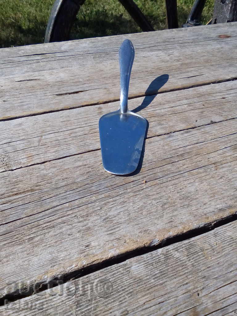 Kitchen spatula with price 6.00 BGN | € 3.07 Kitchen spatula with price 6.00 BGN | € 3.07