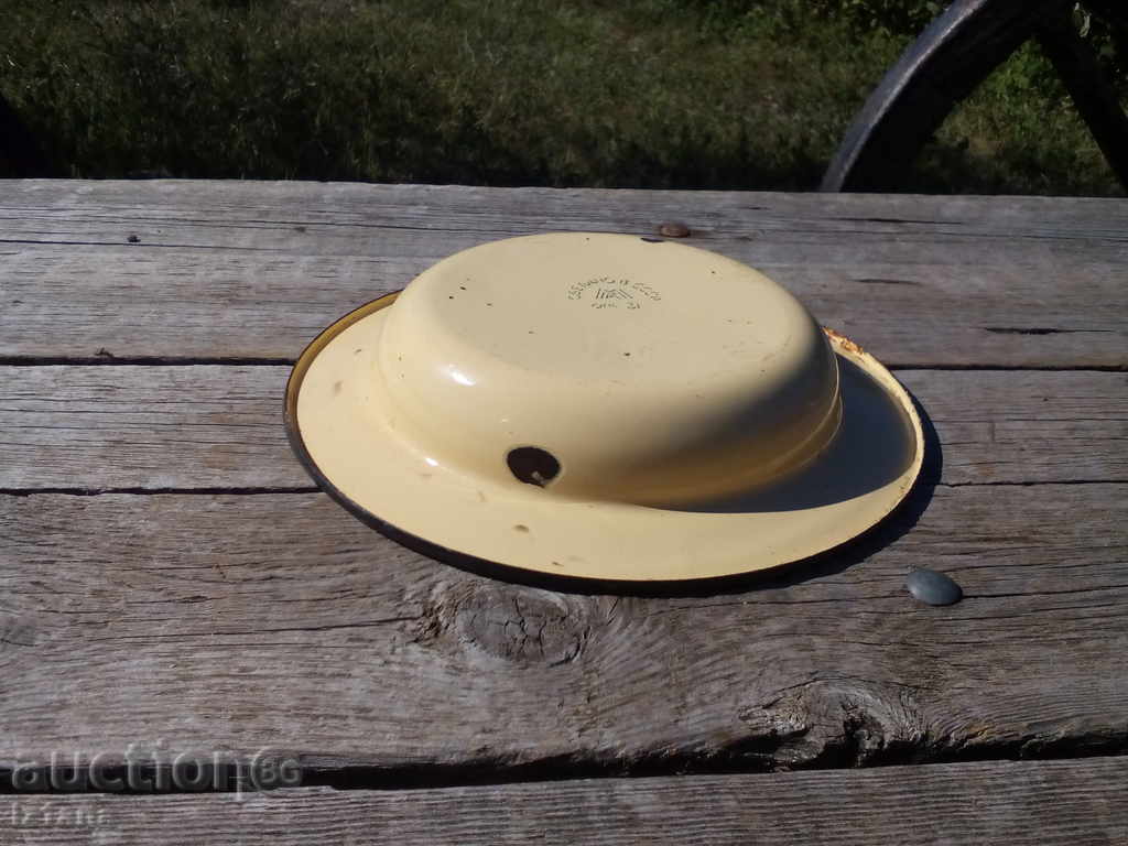Auction Enamelled bowl, plate Auction Enamelled bowl, plate