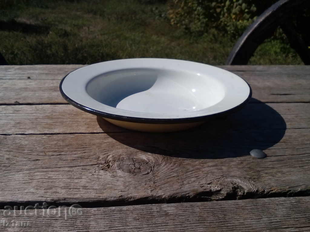 Enamelled bowl, plate Enamelled bowl, plate
