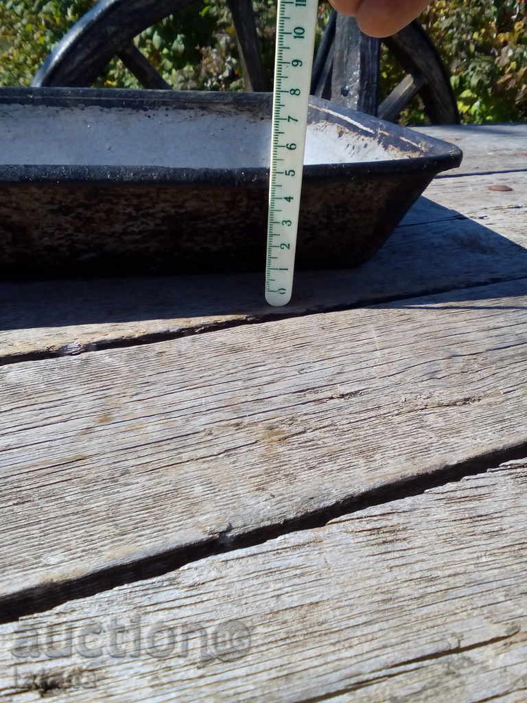 Auction Enamel tray Auction Enamel tray