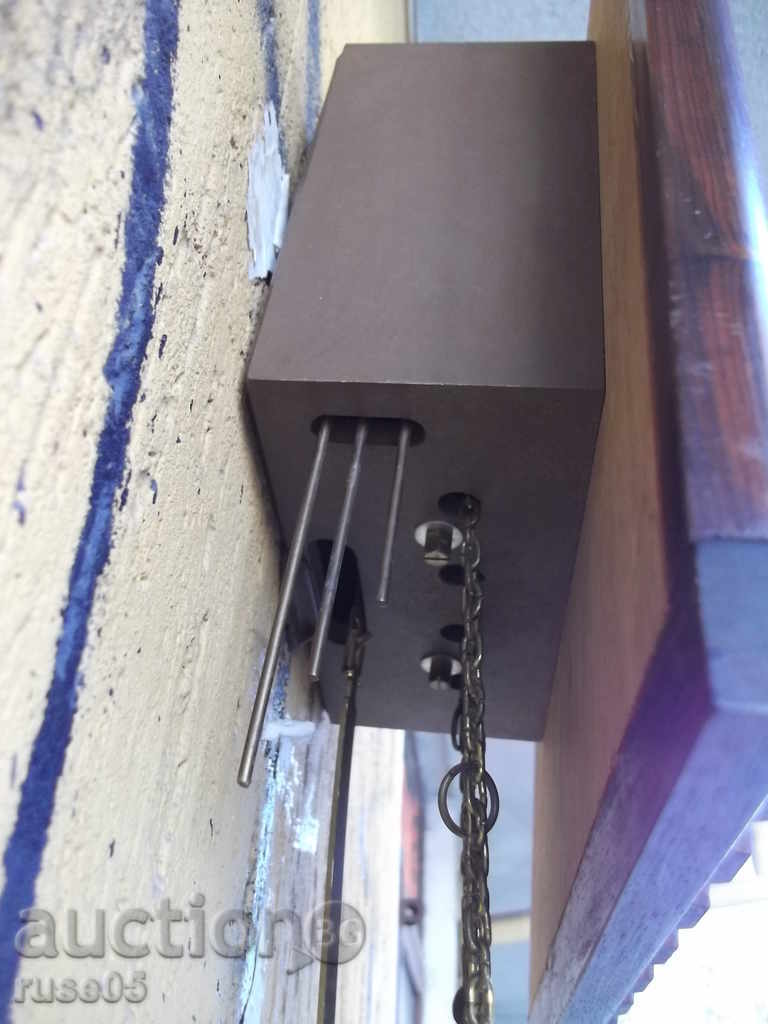 Delivery of Clock "BRIXON" wall with pendulum and weights working Delivery of Clock "BRIXON" wall with pendulum and weights working