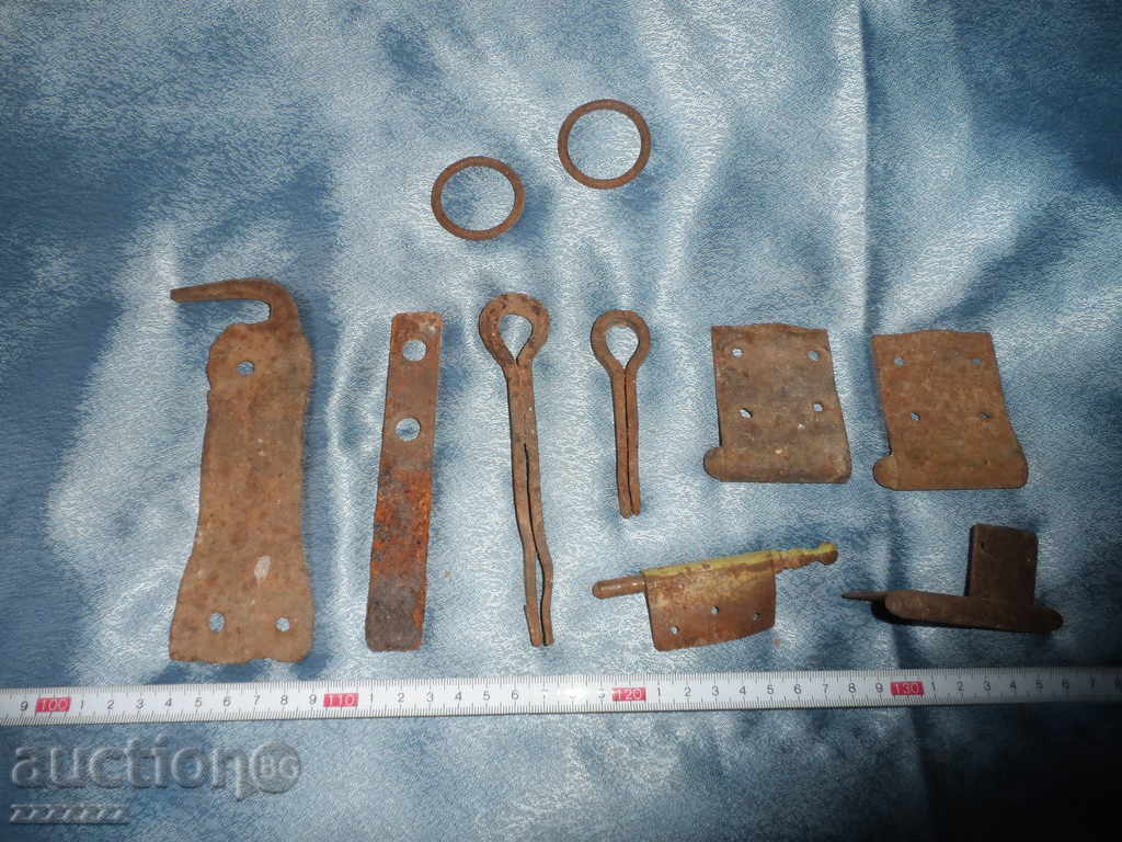 mult fier vechi cu preț 15.00 BGN | € 7.67 mult fier vechi cu preț 15.00 BGN | € 7.67