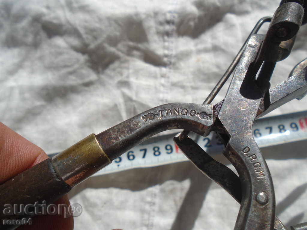 UNIQUE GERMAN HAIR MASK "TANGO" - D.R.G.M. - WW II with price 67.50 BGN | € 34.51 UNIQUE GERMAN HAIR MASK "TANGO" - D.R.G.M. - WW II with price 67.50 BGN | € 34.51