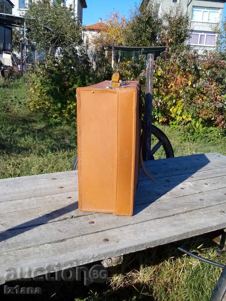 Suitcase with price 35.00 BGN | € 17.90 Suitcase with price 35.00 BGN | € 17.90