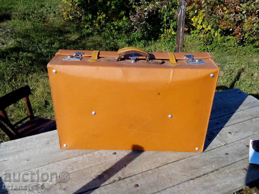 Auction Suitcase Auction Suitcase