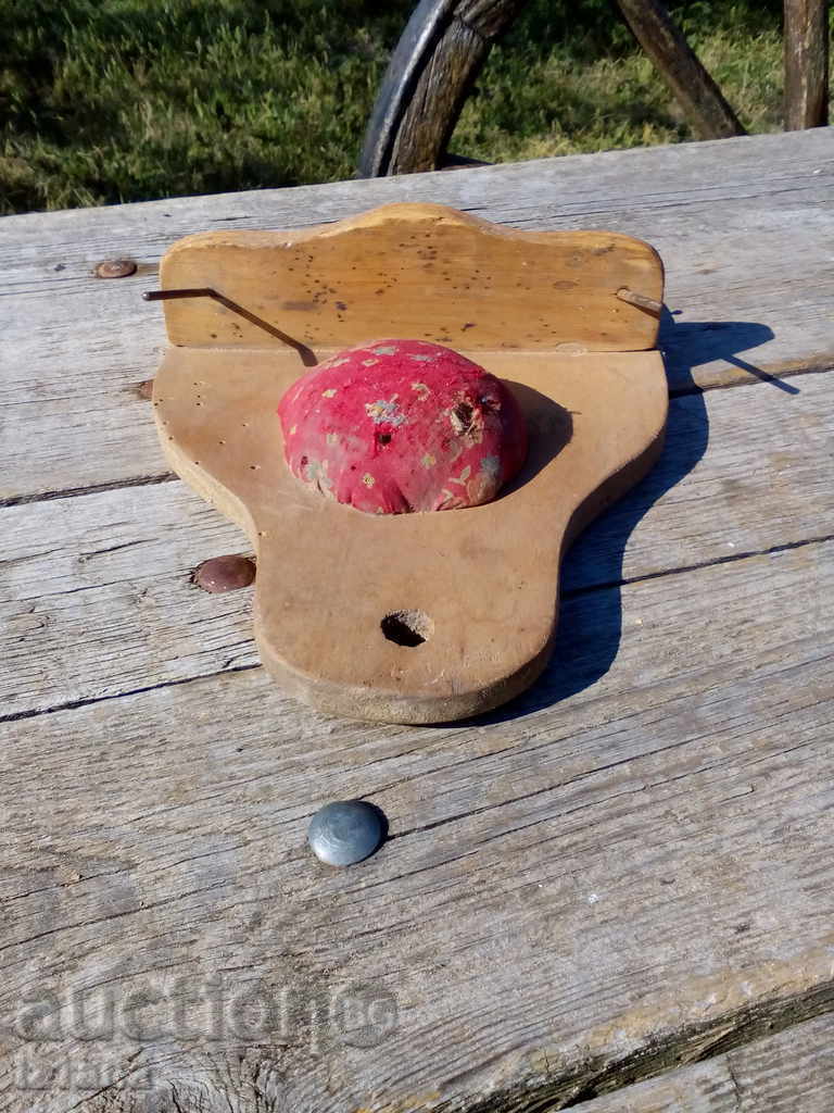 Antique Needle Case - 5 Antique Needle Case - 5