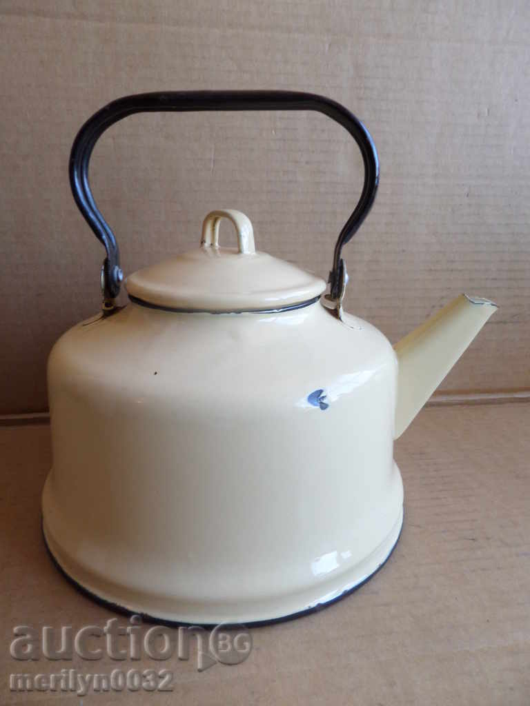 Επισμαλτωμένη τσαγιέρα από τη Σότσα, αγγείο με σμάλτο, ΕΣΣΔ με τιμή 45.00 BGN | € 23.01 Επισμαλτωμένη τσαγιέρα από τη Σότσα, αγγείο με σμάλτο, ΕΣΣΔ με τιμή 45.00 BGN | € 23.01