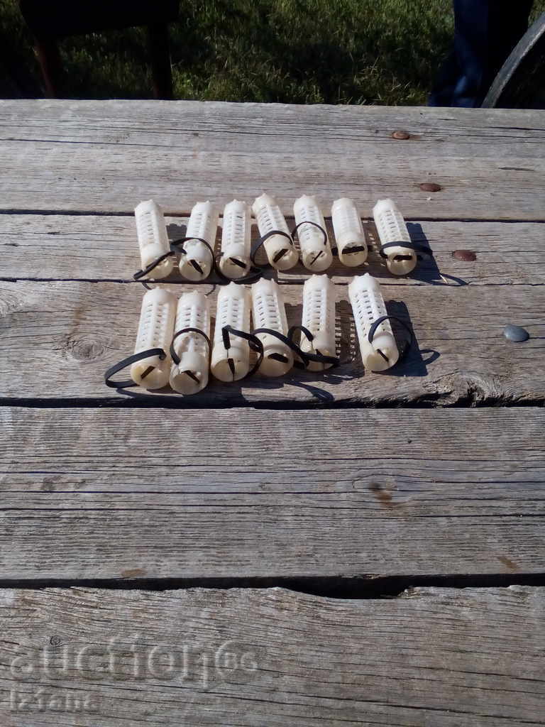 Curlers with price 11.00 BGN | € 5.62 Curlers with price 11.00 BGN | € 5.62