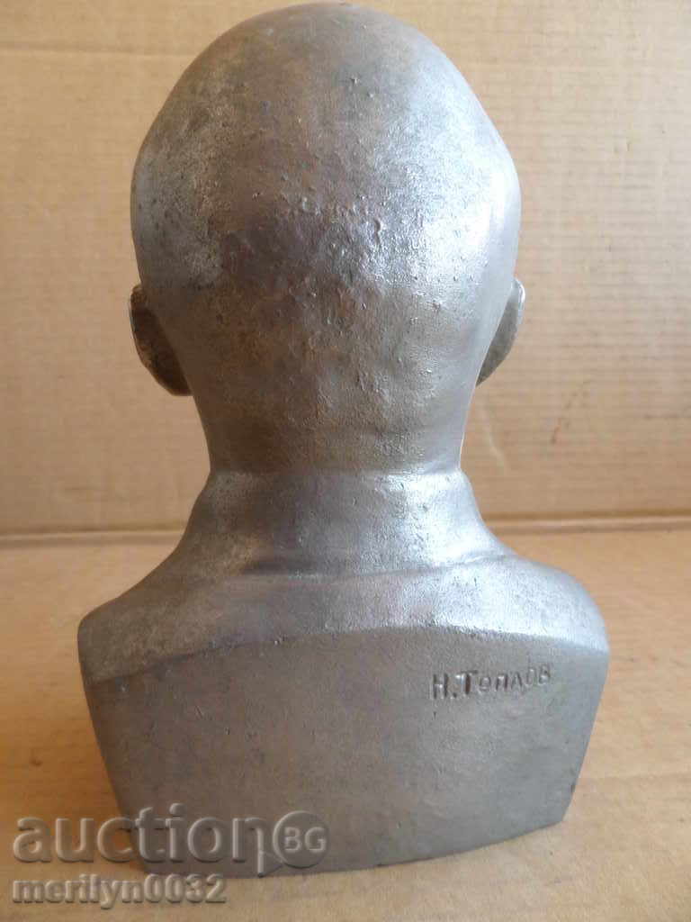 Delivery of Aluminum bust Lenin figure plastic statuette sculpture Delivery of Aluminum bust Lenin figure plastic statuette sculpture