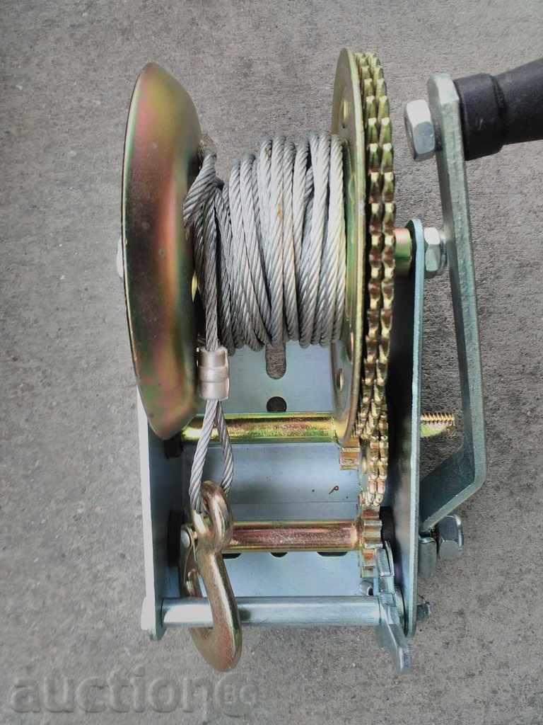 2000LB troliu manual cu 10 m sârmă coarda cu preț 55.00 BGN | € 28.12