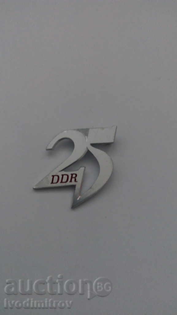DDR 25 badge