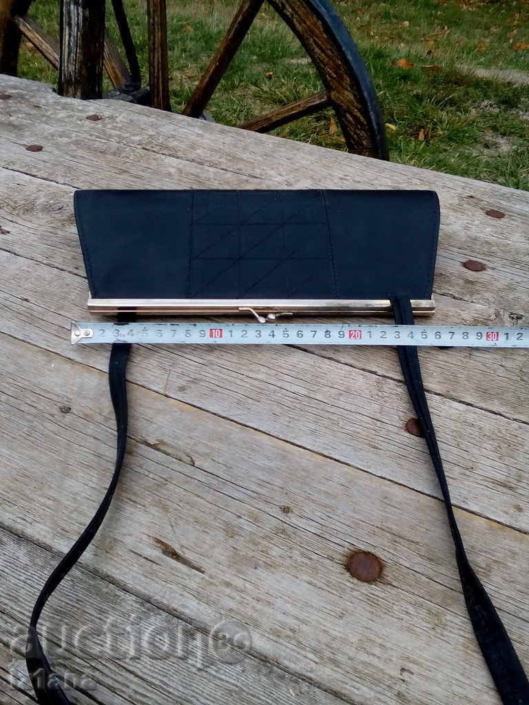 Auction Ladies leather bag Auction Ladies leather bag