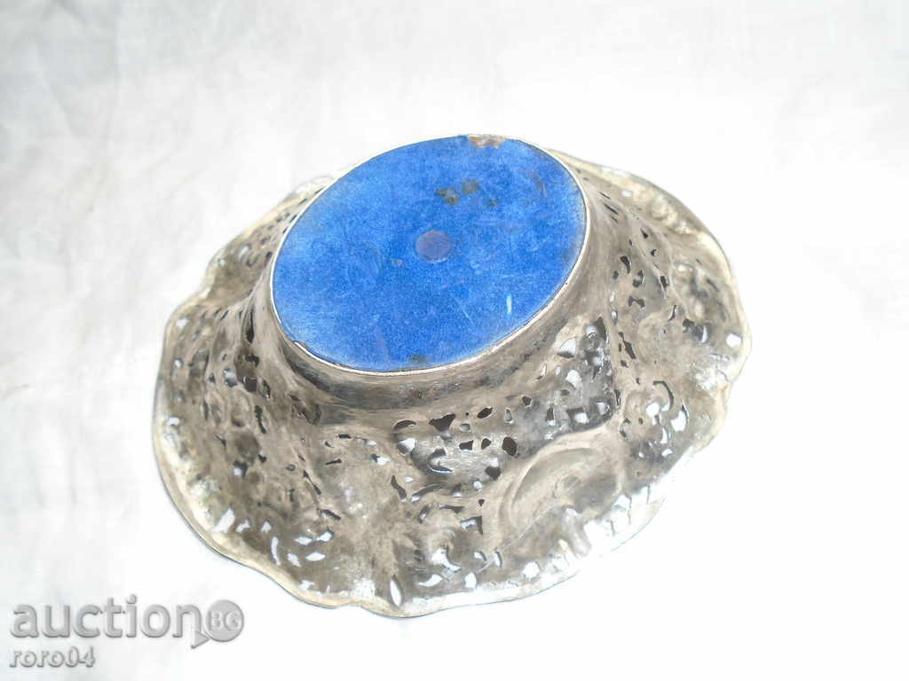 Auction BEAUTIFUL OLD BONBONIER / FRUCKIER Auction BEAUTIFUL OLD BONBONIER / FRUCKIER