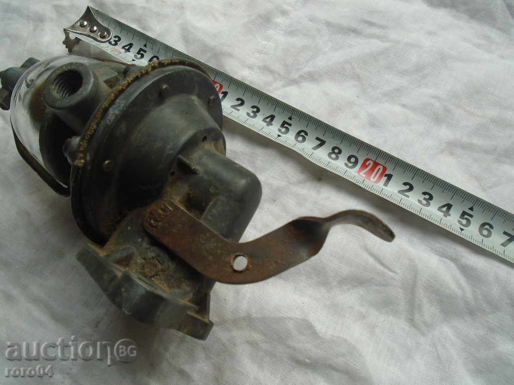 Auction  STARA BENZINOVA PUMP FOR GAS-53. ZIL. UAZ - Acting