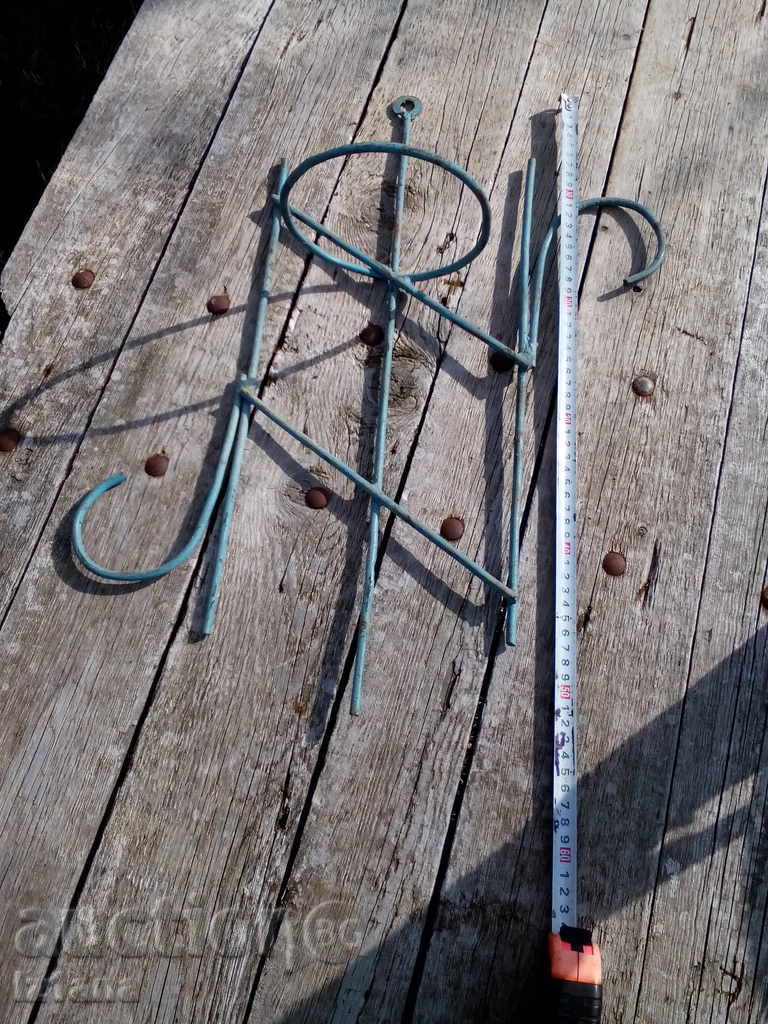 Pot holder, flower with price 10.00 BGN | € 5.11 Pot holder, flower with price 10.00 BGN | € 5.11