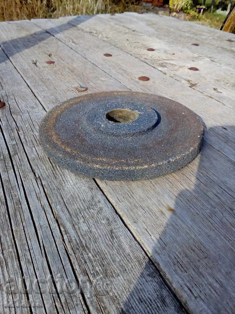 Tochilarski stone, grindstone, smirgel with price 10.00 BGN | € 5.11 Tochilarski stone, grindstone, smirgel with price 10.00 BGN | € 5.11