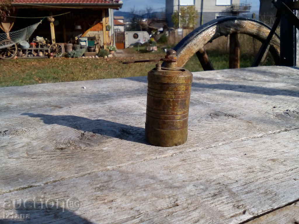 Mill, Pepper Mill with price 15.00 BGN | € 7.67 Mill, Pepper Mill with price 15.00 BGN | € 7.67