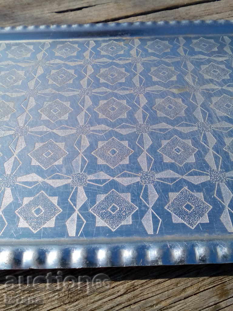 Παράδοση Δίσκος αλουμινίου με στολίδια Παράδοση Δίσκος αλουμινίου με στολίδια