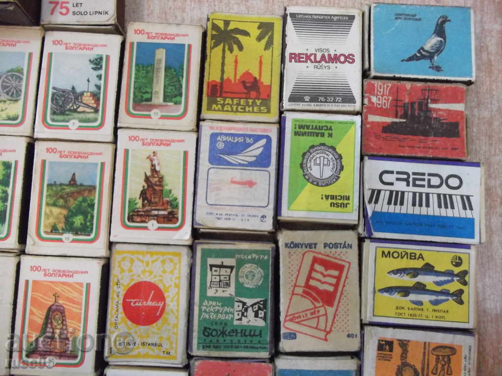 Аукцион Лот от 32 броя кибрита Аукцион Лот от 32 броя кибрита