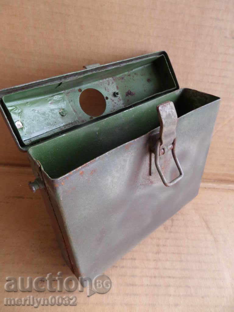 Metal army box for the WW2 battery - 5 Metal army box for the WW2 battery - 5