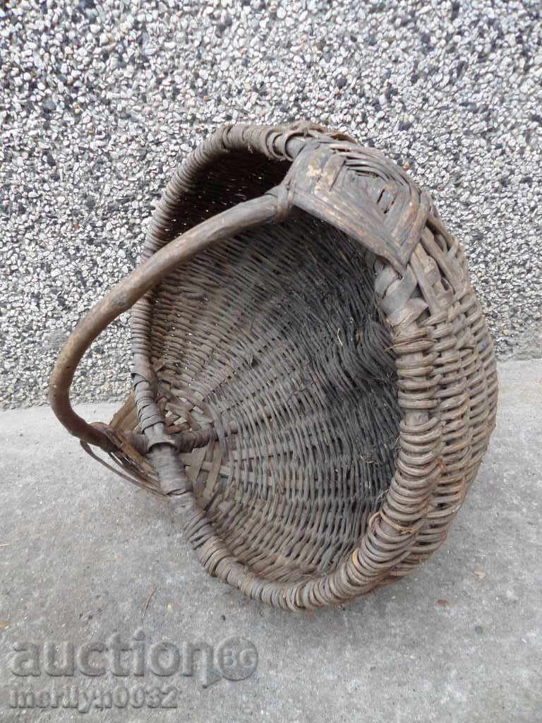 Old wicker basket, wooden basket, panner - 5 Old wicker basket, wooden basket, panner - 5