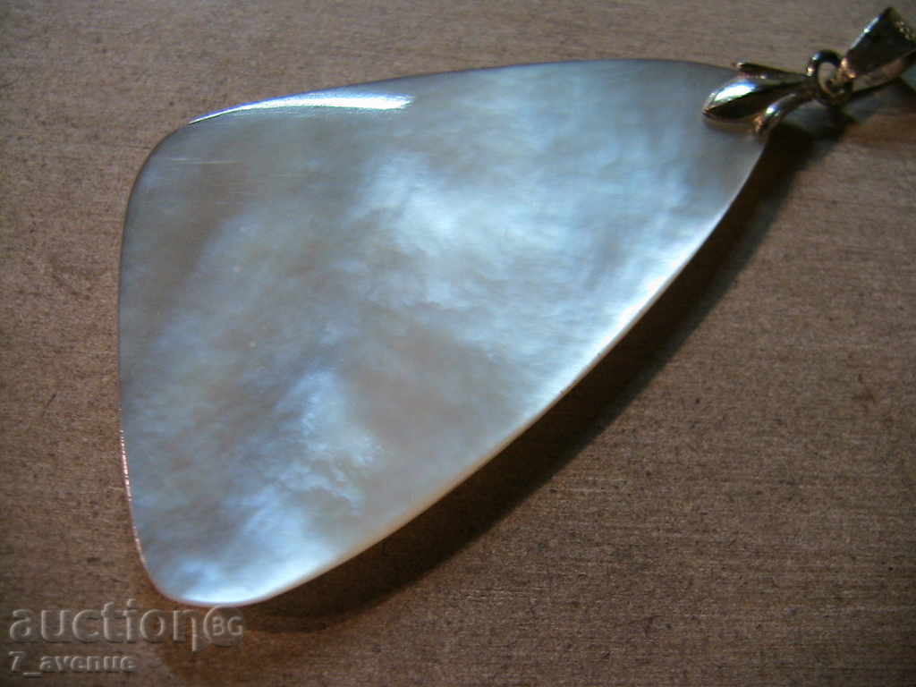 Delivery of Very beautiful big mother-of-pearl medallion on the ring printing 800 Delivery of Very beautiful big mother-of-pearl medallion on the ring printing 800