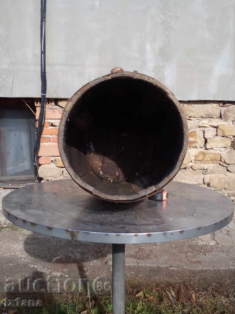 An old barrel - 6 An old barrel - 6