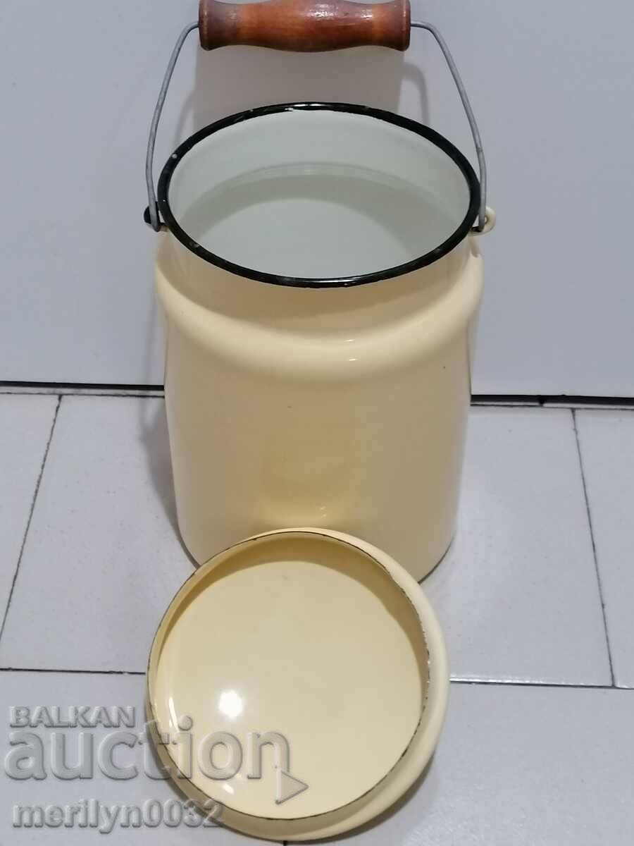 Auction Sauce pot with handle, enameled bowl, enamel, bucket pot Auction Sauce pot with handle, enameled bowl, enamel, bucket pot