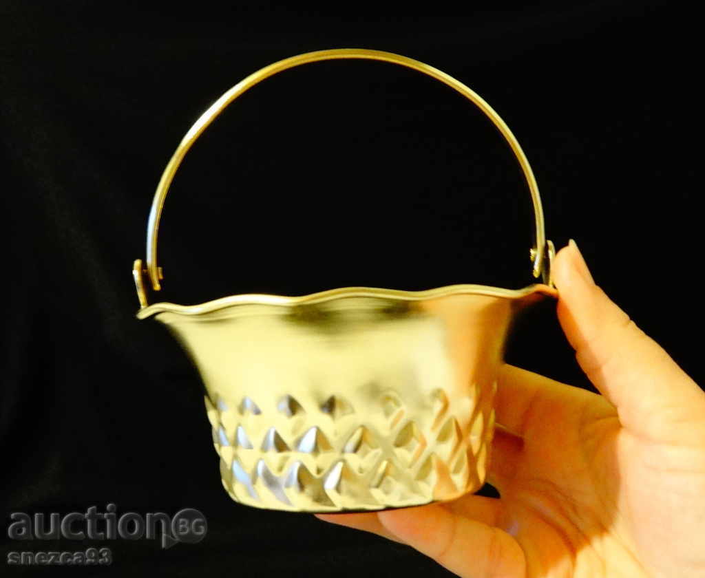 Brass candy basket. - 5 Brass candy basket. - 5
